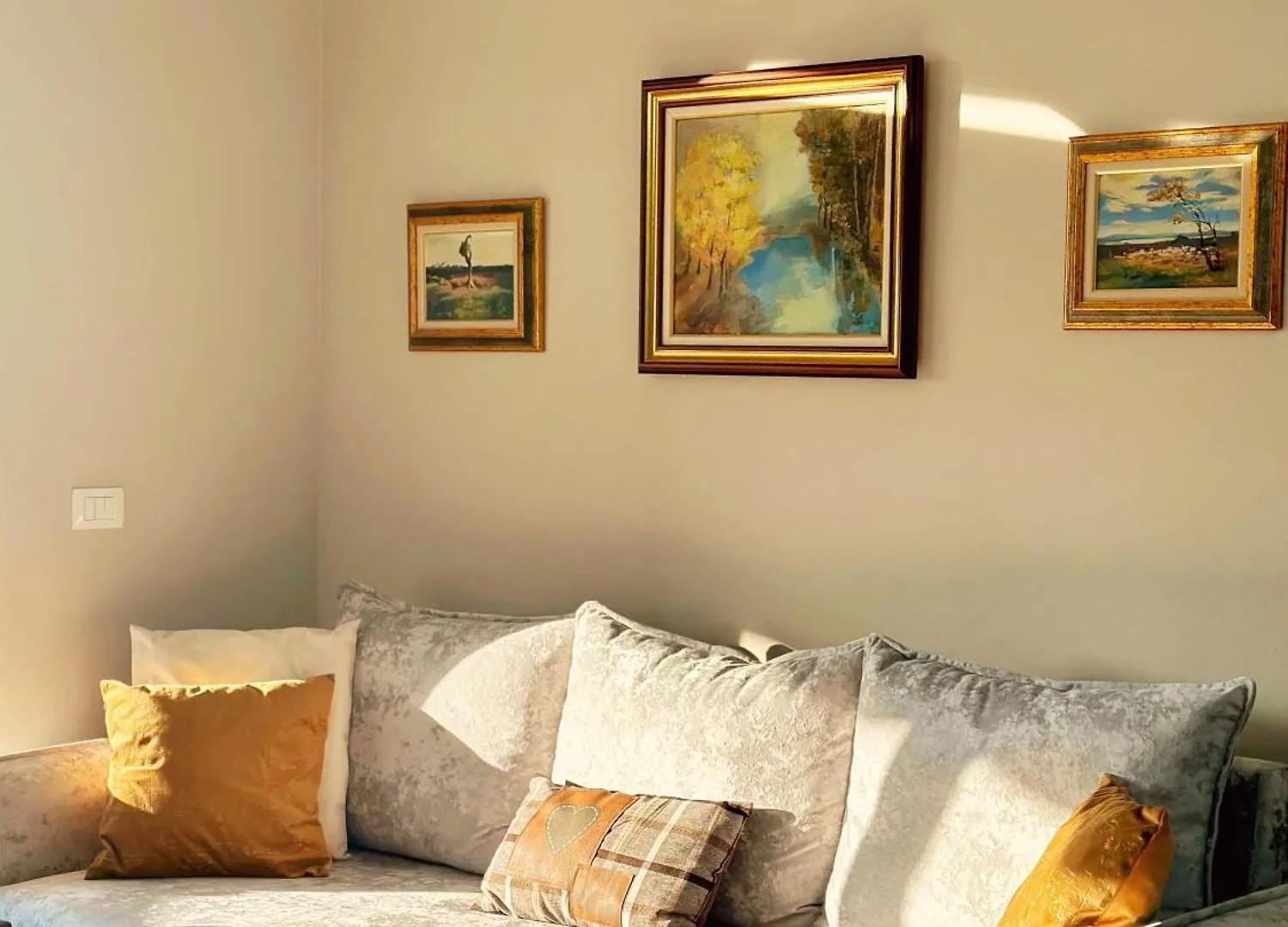 Smart Rent Apartment Tirana Albania